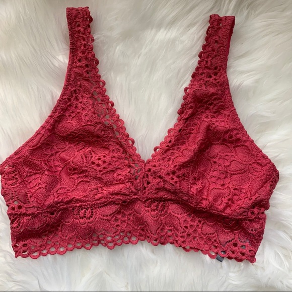 aerie Other - AERIE Lace V Neck Bralette